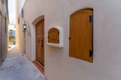 FN65 -Spacious 2 Bed with Excellent Location
