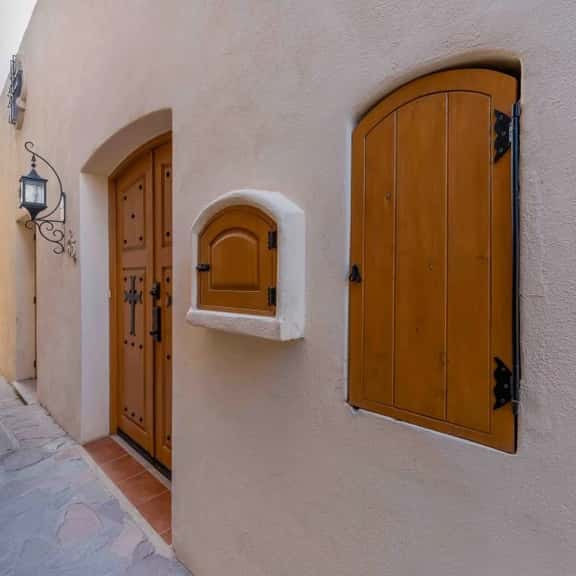 FN65 -Spacious 2 Bed with Excellent Location - Image 1