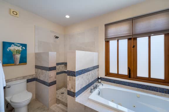 2-Bedroom, 2-Bathroom Agua Viva Retreat - Image 2