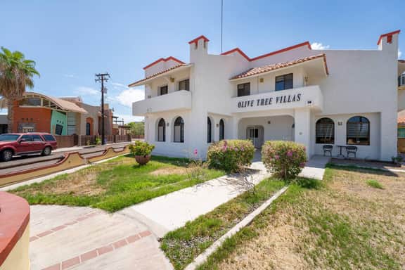Authentic Mexican Nopolo Condo with Pool - Image 4